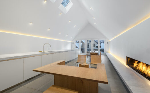 E 404 Columbia Avenue