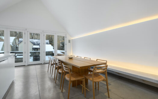 E 404 Columbia Avenue