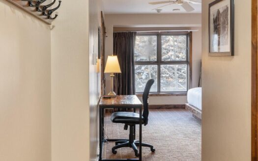 136 Country Club Drive 537