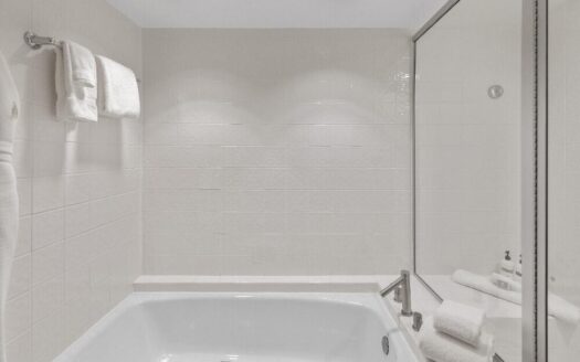 136 Country Club Drive 537