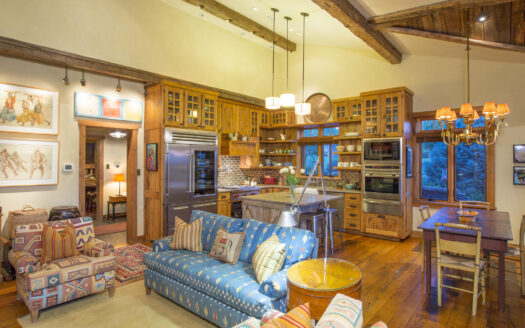 1789 County Road 44Z S