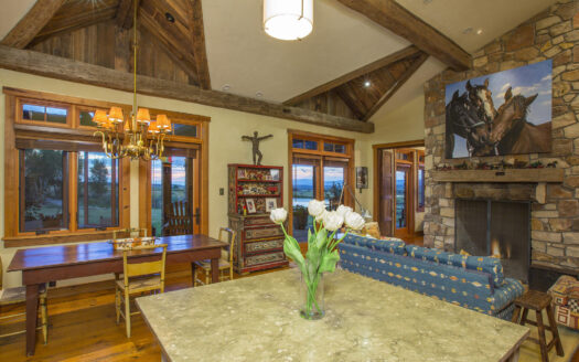 1789 County Road 44Z S