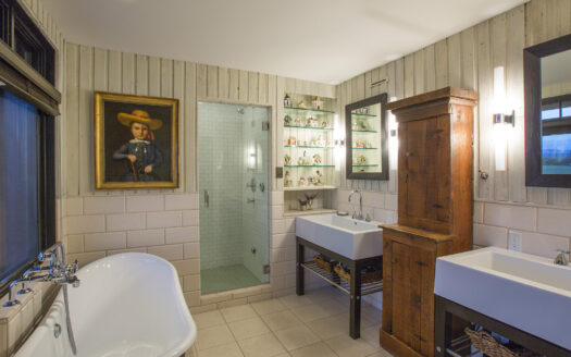 1789 County Road 44Z S