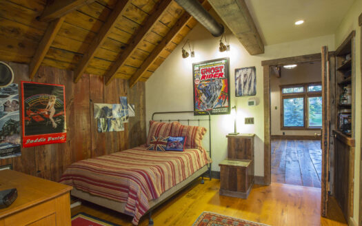 1789 County Road 44Z S