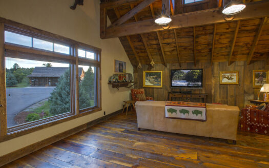 1789 County Road 44Z S