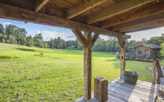 1789 County Road 44Z S