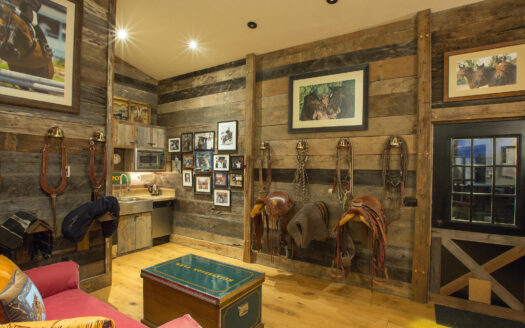 1789 County Road 44Z S