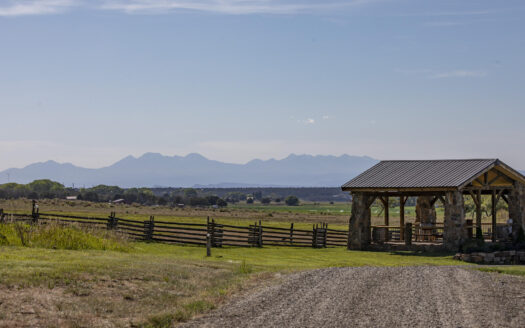 1789 County Road 44Z S