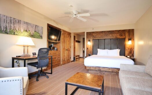 136 Country Club Drive 635 & 637