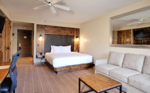 136 Country Club Drive 635 & 637