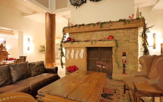 136 Country Club Drive 635 & 637