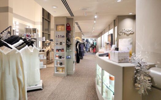 136 Country Club Drive 635 & 637