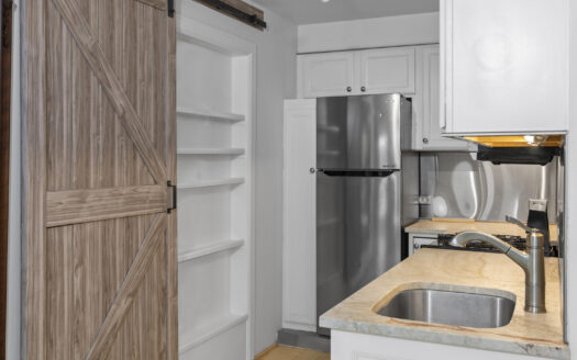 W 619 Columbia Avenue 161