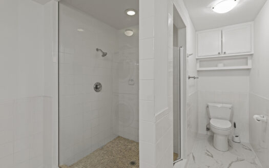 W 619 Columbia Avenue 161