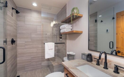 135 San Joaquin Road