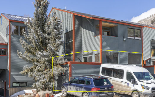 W 747 Pacific Avenue 322