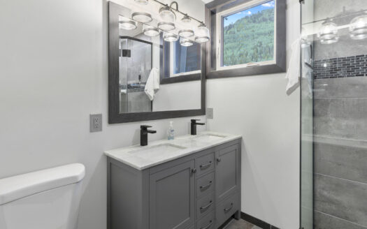 W 747 Pacific Avenue 322