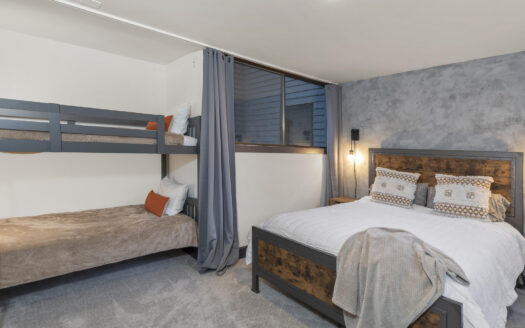 W 747 Pacific Avenue 322