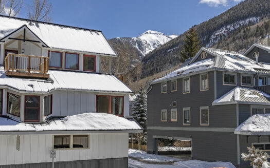 W 747 Pacific Avenue 322