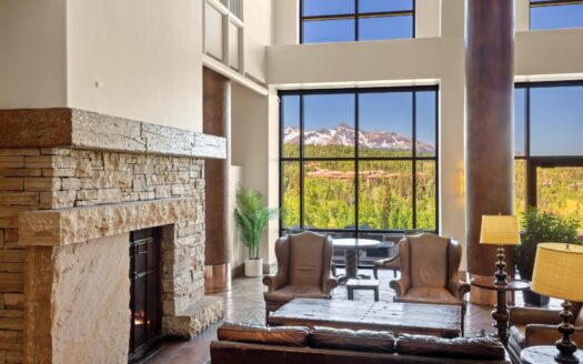 136 Country Club Drive 333