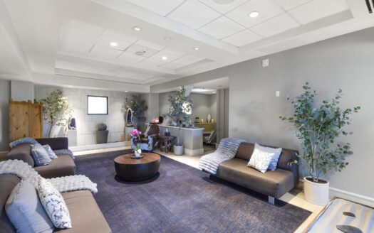 136 Country Club Drive 333