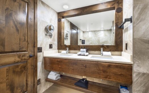 136 Country Club Drive 439