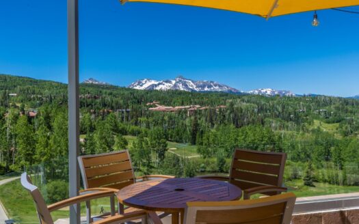 136 Country Club Drive 439