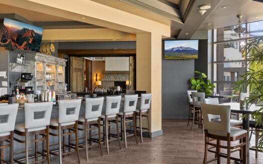 136 Country Club Drive 439