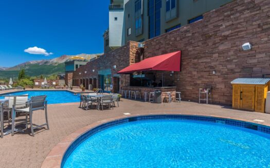 136 Country Club Drive 439