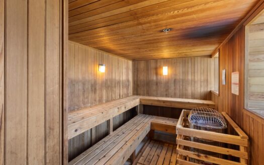 136 Country Club Drive 439