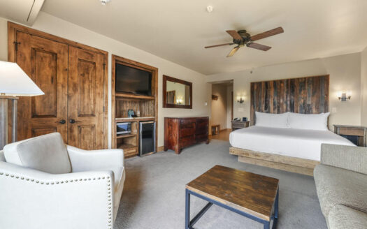 136 Country Club Drive 338