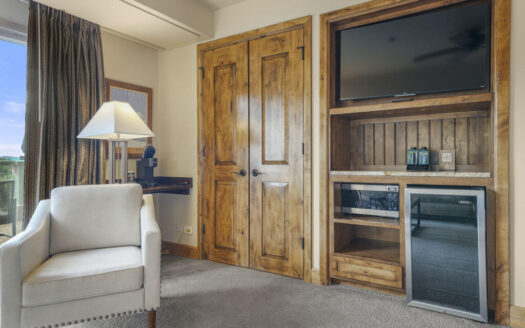 136 Country Club Drive 338