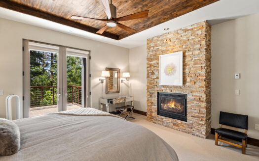 136 San Joaquin Road D201