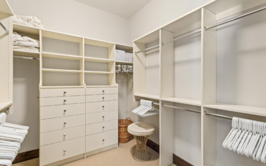 136 San Joaquin Road D201