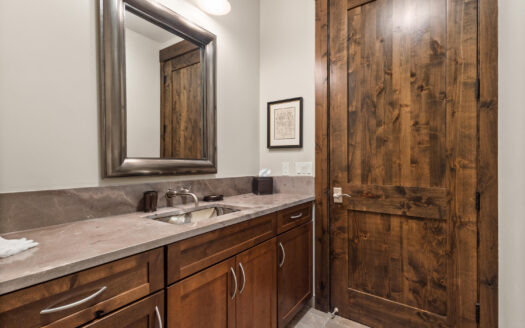 136 San Joaquin Road D201