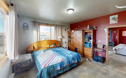 8325 County Rd M44