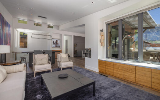 E 126 Colorado Avenue 126R