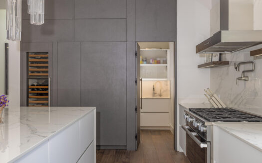 E 126 Colorado Avenue 126R