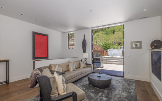 E 126 Colorado Avenue 126R