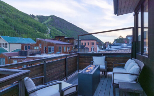 E 126 Colorado Avenue 126R