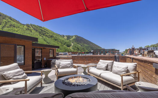 E 126 Colorado Avenue 126R