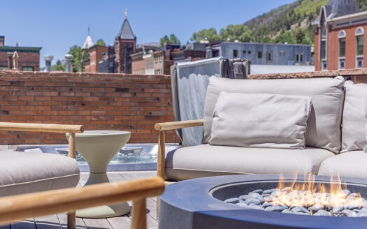 E 126 Colorado Avenue 126R