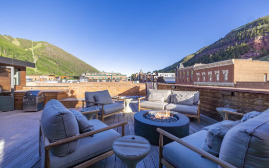 E 126 Colorado Avenue 126R