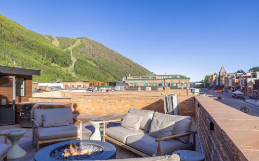 E 126 Colorado Avenue 126R