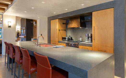 136 Country Club Drive 851