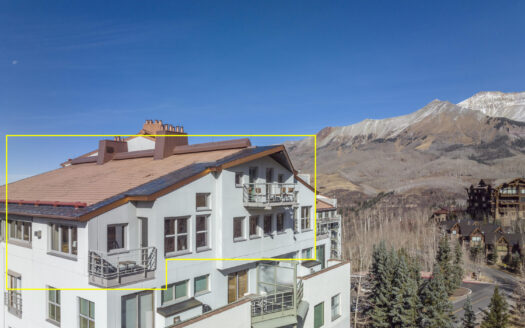 136 Country Club Drive 851