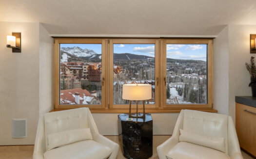 136 Country Club Drive 851