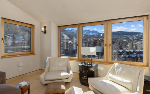 136 Country Club Drive 851