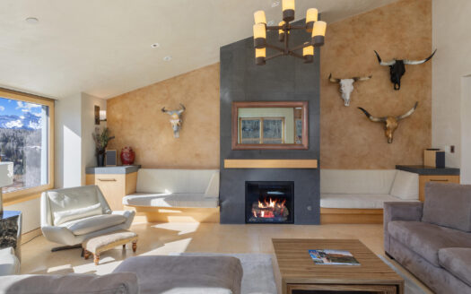 136 Country Club Drive 851