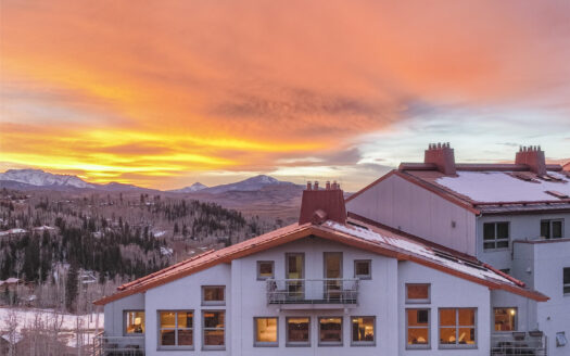 136 Country Club Drive 851